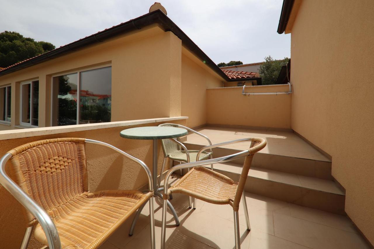 Hotel Murter Exterior foto